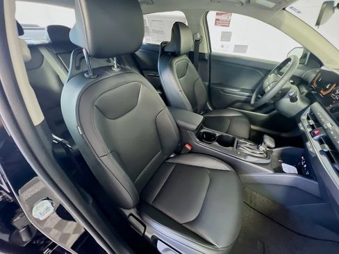 New 2026 Kia K4 EX FWD image 28