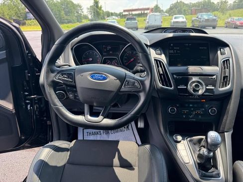 Used 2016 Ford Focus RS AWD/4WD image 11