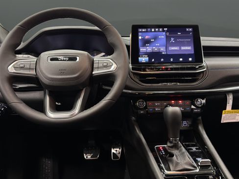 New 2026 Jeep Compass Latitude AWD/4WD image 11