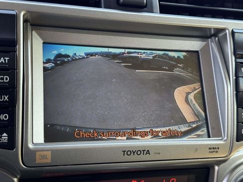 Used 2013 Toyota 4Runner Limited AWD/4WD image 4