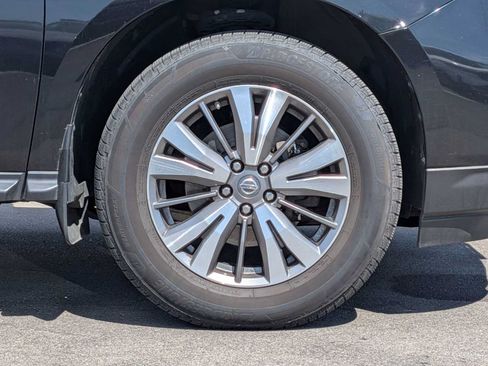 Used 2018 Nissan Pathfinder SL AWD/4WD image 13