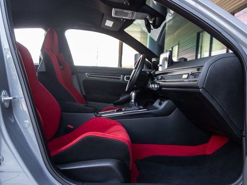 Used 2023 Honda Civic Type R image 46