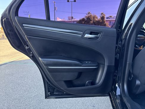 Used 2021 Chrysler 300 Touring w/ Sport Appearance Package image 22