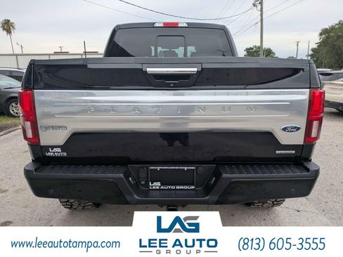 Used 2018 Ford F150 Platinum w/ Equipment Group 701A Luxury AWD/4WD image 4