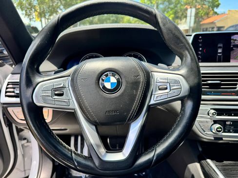 Used 2019 BMW 740i w/ M Sport Package RWD image 27