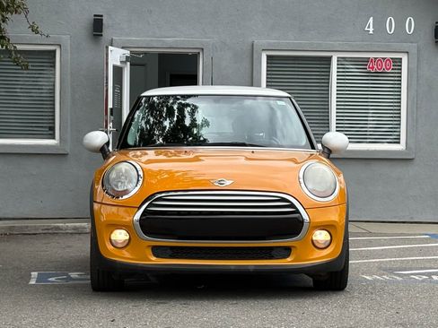 Used 2014 MINI Cooper 2-Door Hardtop FWD image 2