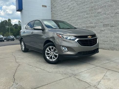 Used 2019 Chevrolet Equinox LT FWD image 1