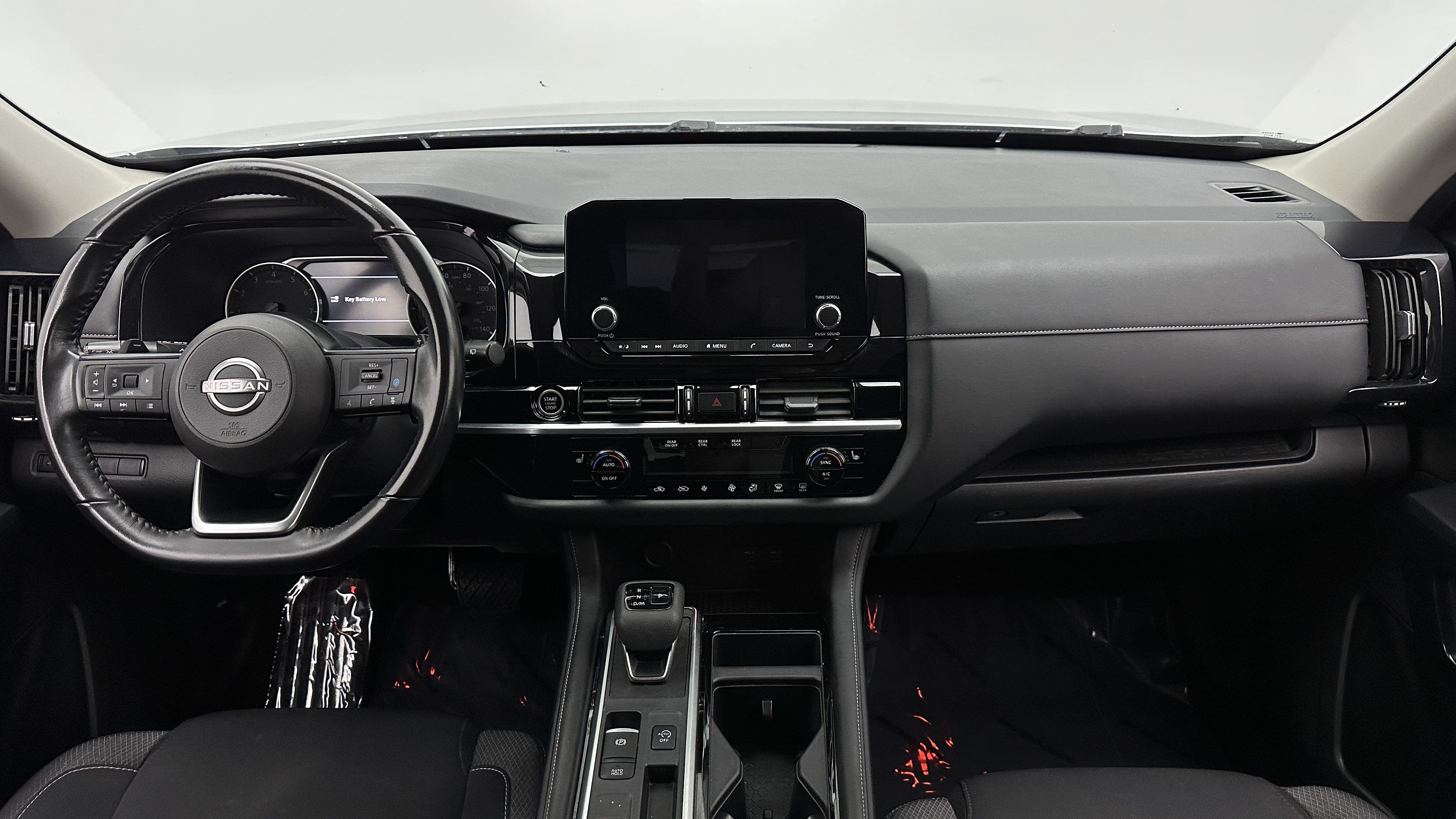 Used 2024 Nissan Pathfinder SV FWD image 34