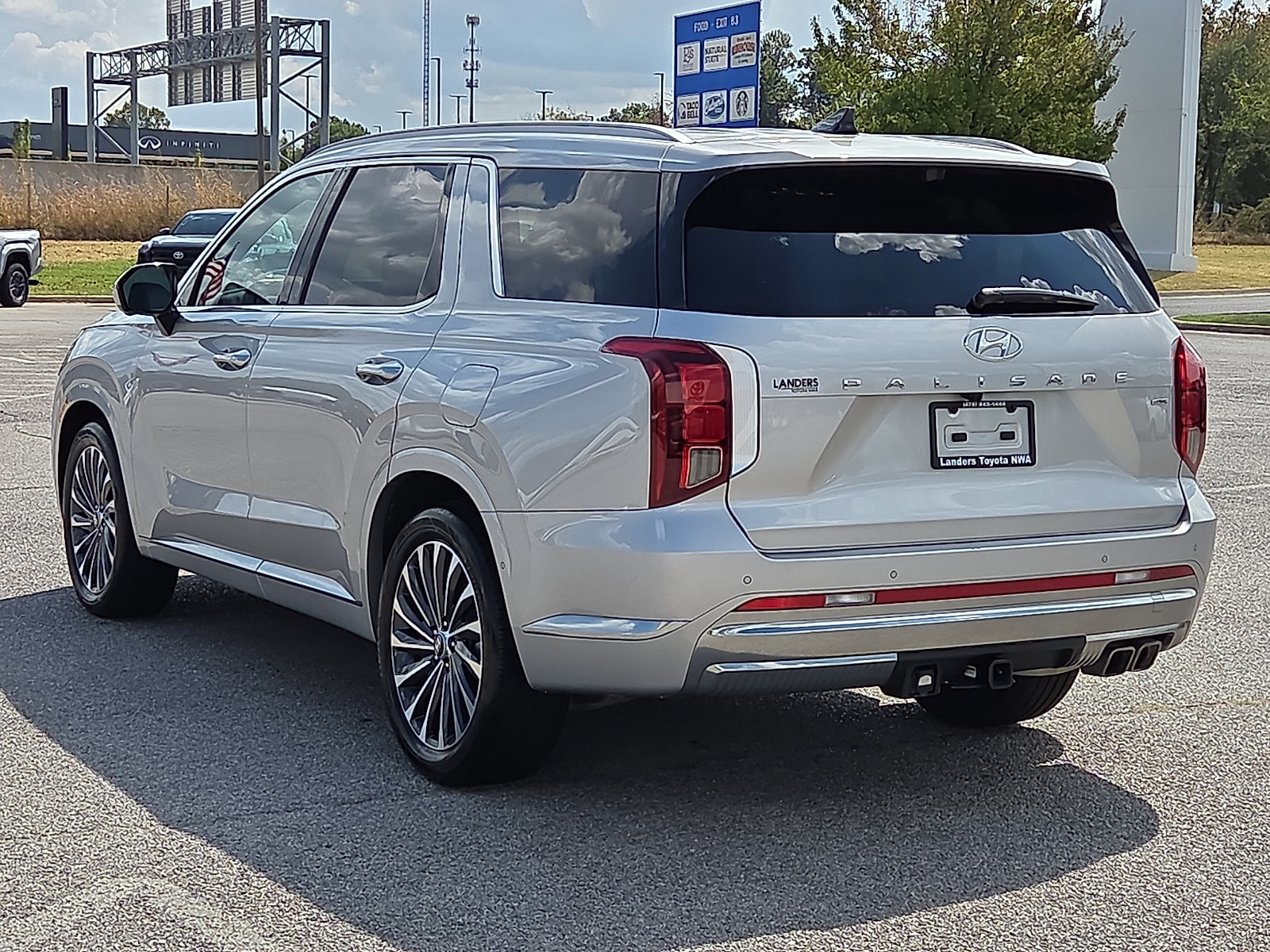 Used 2025 Hyundai Palisade Calligraphy AWD/4WD image 4