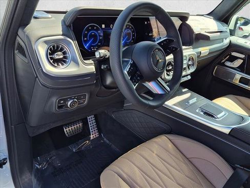 New 2027 Mercedes-Benz G 580 e image 3