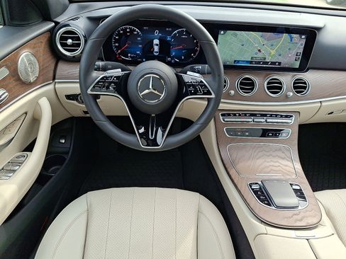 Certified 2023 Mercedes-Benz E 350 4MATIC Sedan image 11
