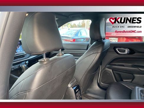 Used 2024 Jeep Compass Trailhawk image 30