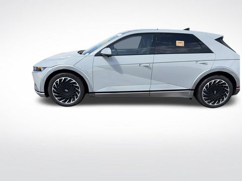 Used 2023 Hyundai Ioniq 5 Limited AWD/4WD image 2