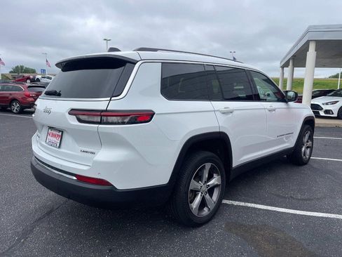 Used 2022 Jeep Grand Cherokee L Limited AWD/4WD image 3