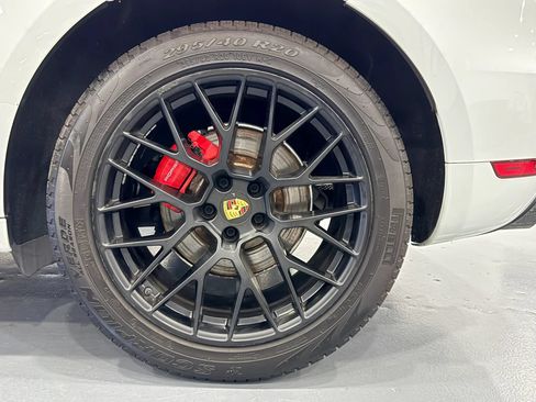 Used 2018 Porsche Macan GTS AWD/4WD image 45