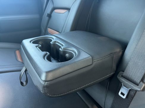 Used 2022 GMC Sierra 2500 AT4 w/ Gooseneck/5TH Wheel Package image 32