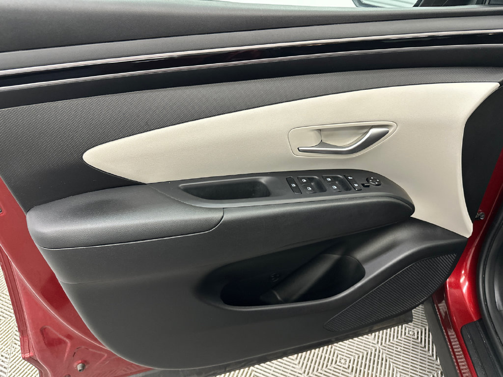 Certified 2024 Hyundai Tucson SEL FWD image 11