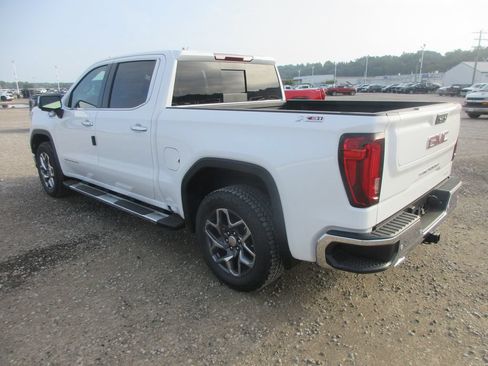 New 2026 GMC Sierra 1500 SLT w/ SLT Premium Plus Package AWD/4WD image 10