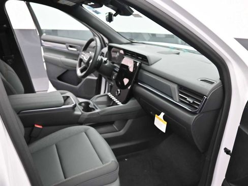 New 2026 GMC Terrain AT4 AWD/4WD image 12