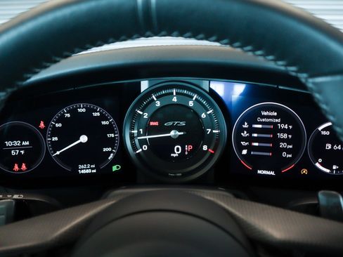 Used 2024 Porsche 911 Carrera GTS image 17