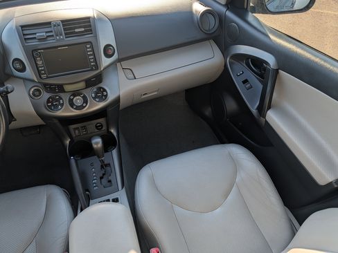 Used 2010 Toyota RAV4 Limited image 11
