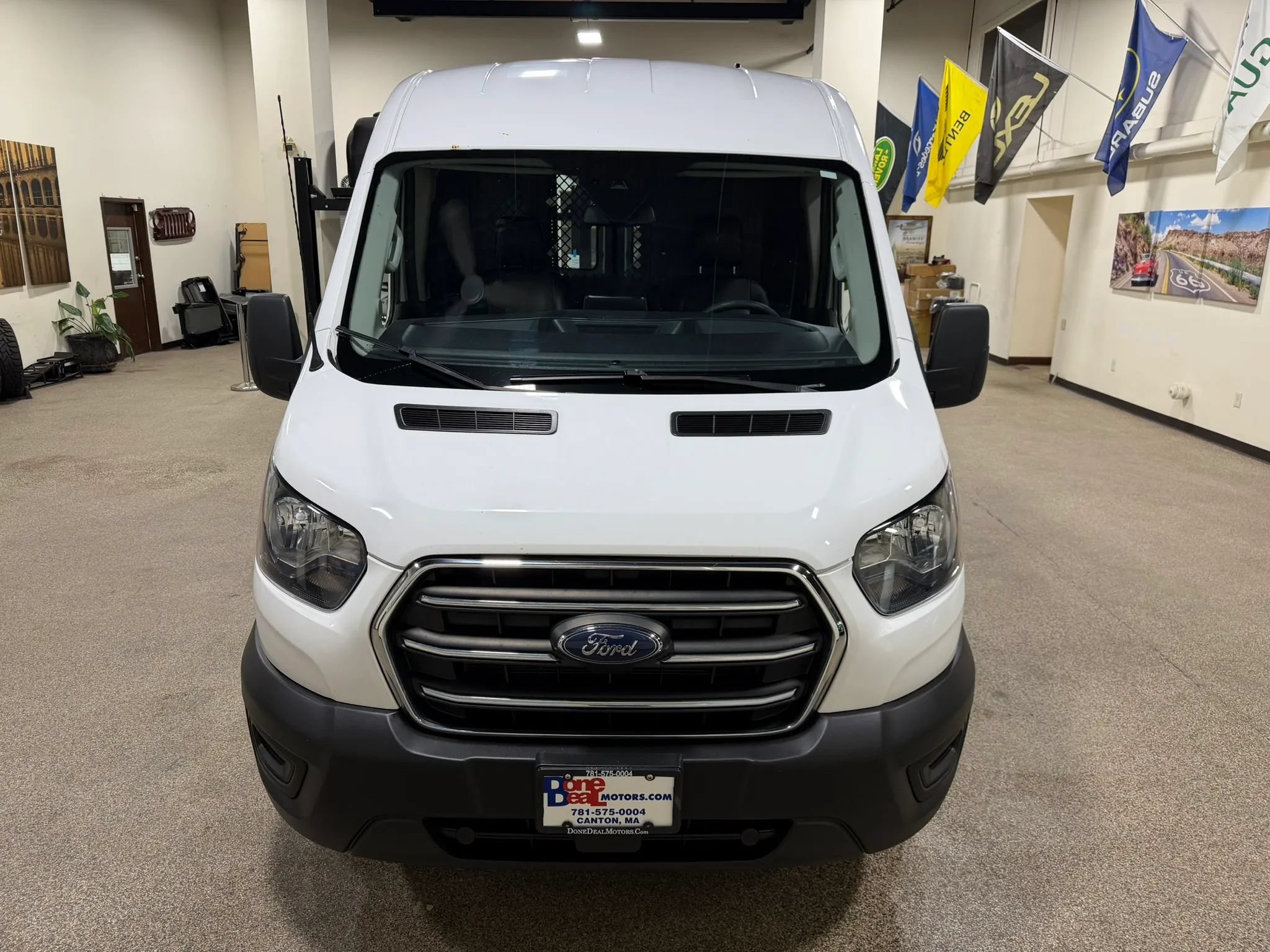 Used 2020 Ford Transit 250 Medium Roof AWD image 11