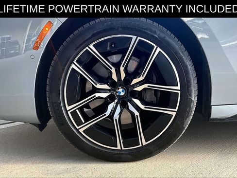Used 2025 BMW 740i image 12
