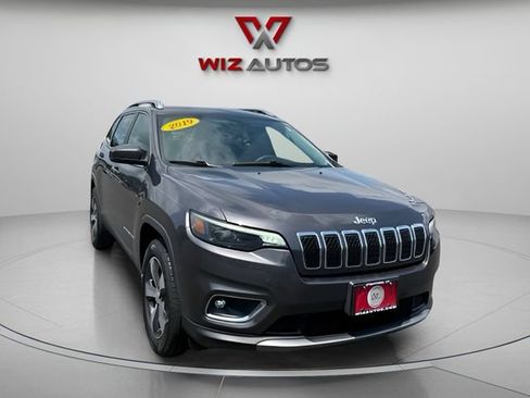 Used 2019 Jeep Cherokee Limited AWD/4WD image 7