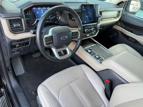 Certified 2024 Ford Expedition Limited image 10