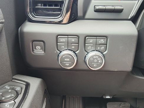 New 2026 GMC Sierra 1500 AT4 w/ AT4 Premium Package image 20