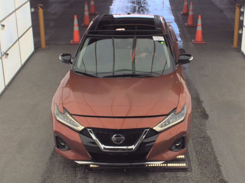 Used 2021 Nissan Maxima Platinum w/ Sport Mat Group image 2