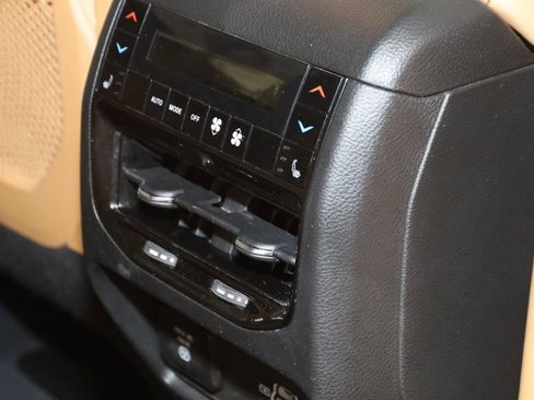 Used 2023 Jeep Grand Cherokee Summit w/ Luxury Tech Group V image 17