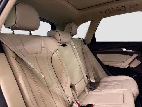 Used 2025 Audi Q5 2.0T Premium Plus w/ Premium Plus Package image 15