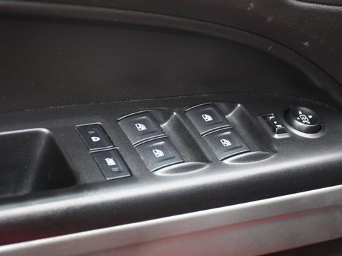 Used 2017 Chevrolet Colorado LT w/ LT Convenience Package RWD image 10