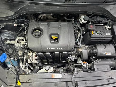 Used 2019 Hyundai Kona SE AWD/4WD image 4
