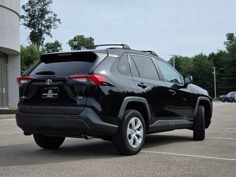 Used 2019 Toyota RAV4 LE FWD image 26