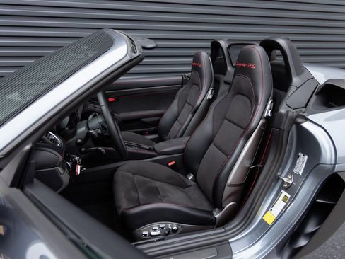 Used 2025 Porsche 718 Boxster Spyder RS image 5