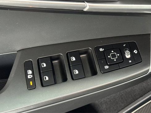 Certified 2024 Kia EV6 Wind image 14