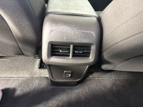 Used 2024 Chevrolet Equinox LT AWD/4WD image 29