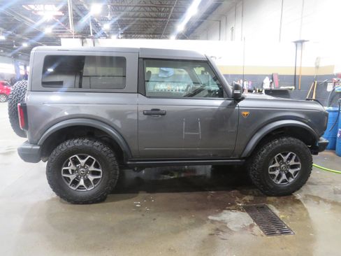 Used 2024 Ford Bronco Badlands AWD/4WD image 7