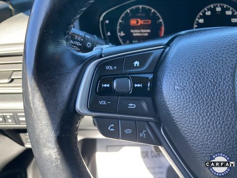 Used 2018 Honda Accord Touring image 17