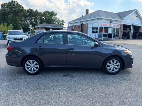 Used 2013 Toyota Corolla LE FWD image 6