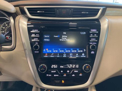 Used 2018 Nissan Murano S image 20