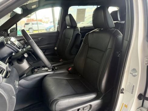 Used 2023 Honda Passport Elite image 14
