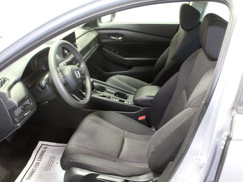 Used 2023 Honda Accord LX image 16