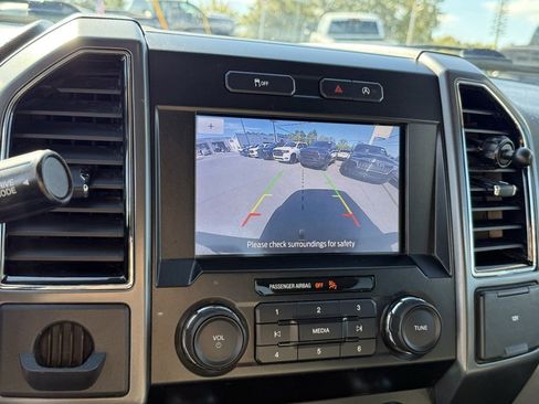 Used 2020 Ford F150 XLT image 24