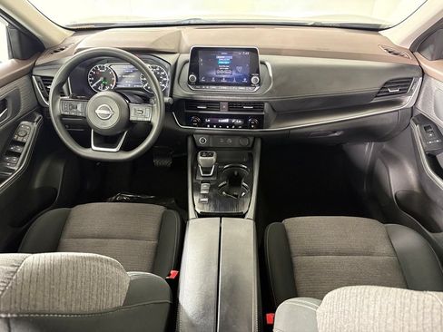 Used 2023 Nissan Rogue SV FWD image 31