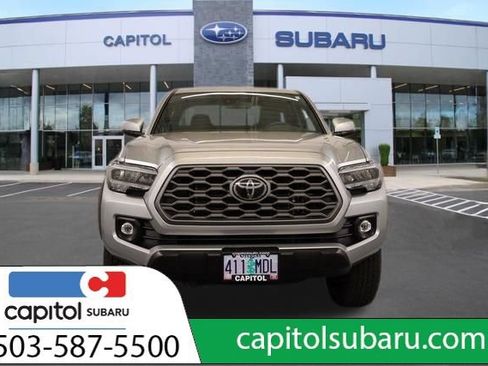 Used 2023 Toyota Tacoma TRD Off-Road w/ Black Out Package (TMS) AWD/4WD image 8