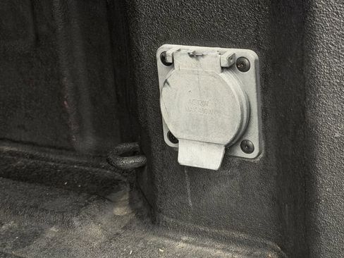 Used 2021 Chevrolet Silverado 1500 LTZ w/ LTZ Convenience Package II image 30