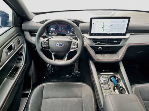 Used 2025 Ford Explorer ST AWD/4WD image 23